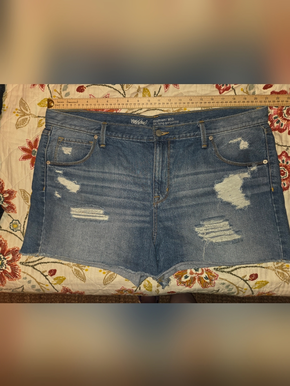 Mossimo women's destroyed cutoff denim shorts, size 16